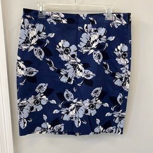 THE LIMITED Floral Navy Pencil Skirt ~ Size 12 ~ High Waist Lined w/ Side Zipper